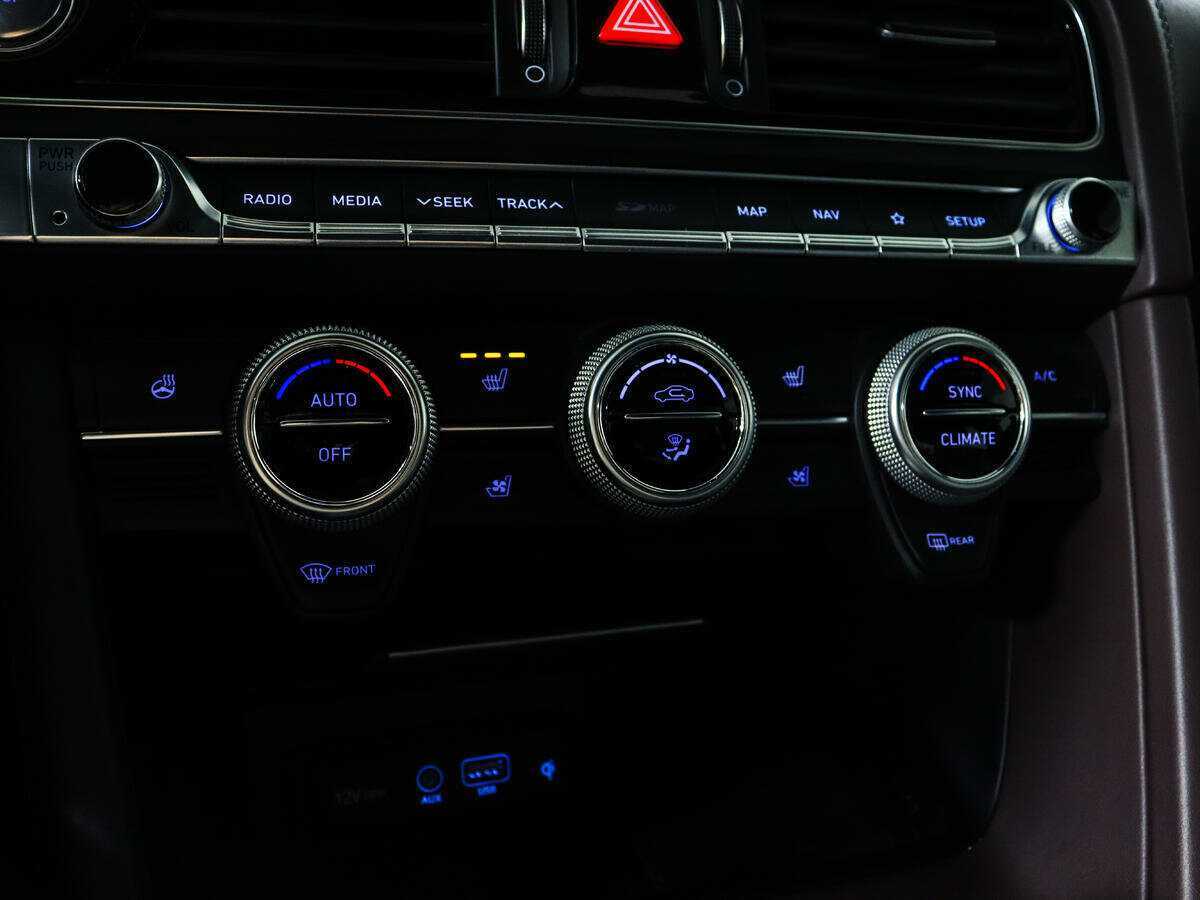 Genesis G70, 2019 Фото №17