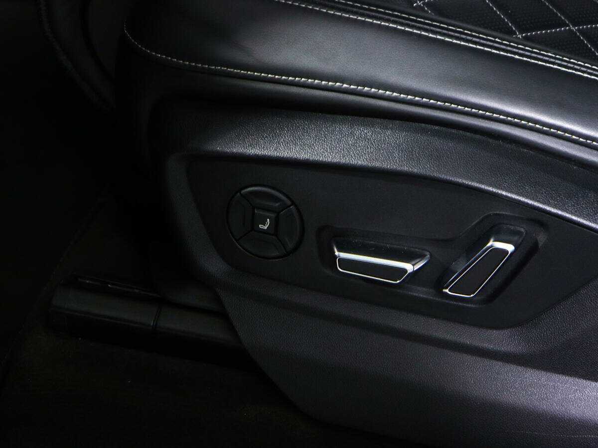 Audi Q8 55 TFSI, 2018 Фото №22