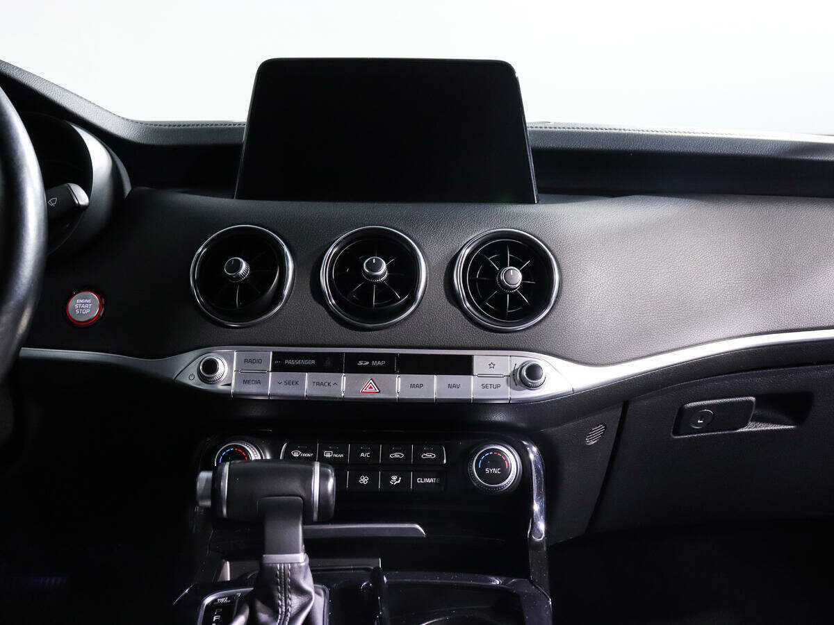 Kia Stinger, 2019 Фото №11