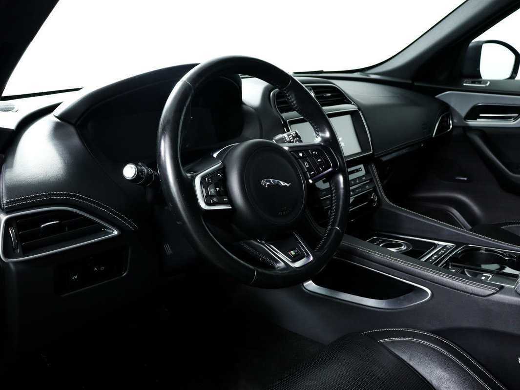 Jaguar F-Pace, 2016 Фото №13