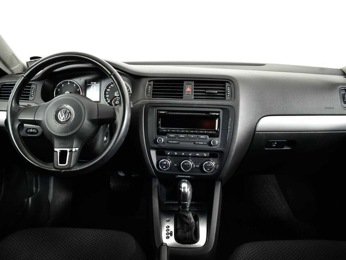 Volkswagen Jetta, 2013 Фото №12