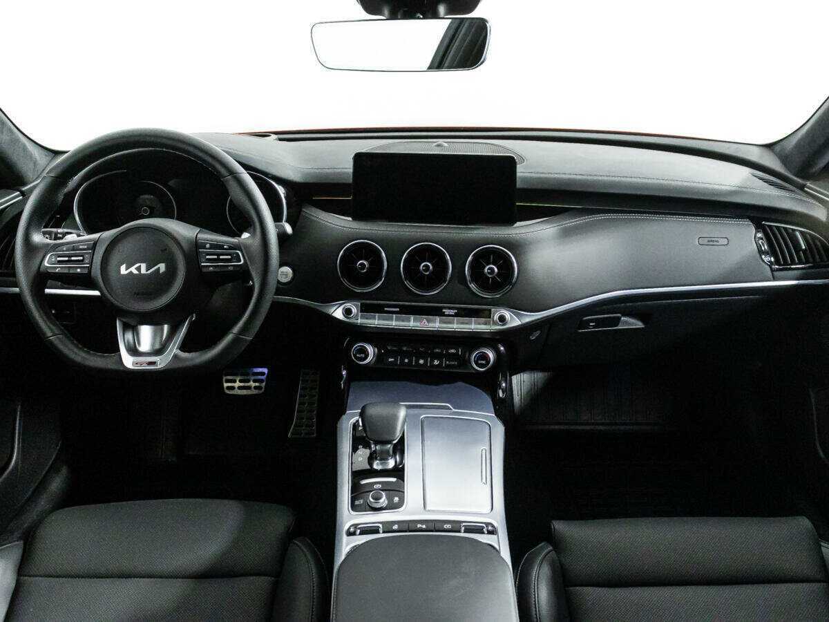 Kia Stinger, 2022 Фото №13