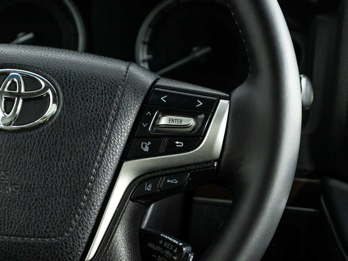 Toyota Land Cruiser, 2018 Фото №28