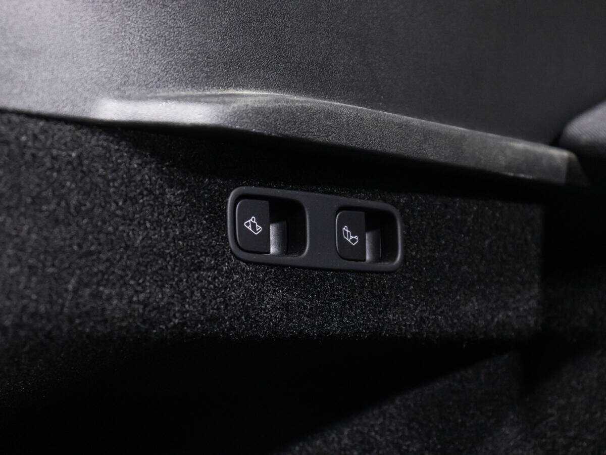 Tesla Model Y Performance, 2022 Фото №15