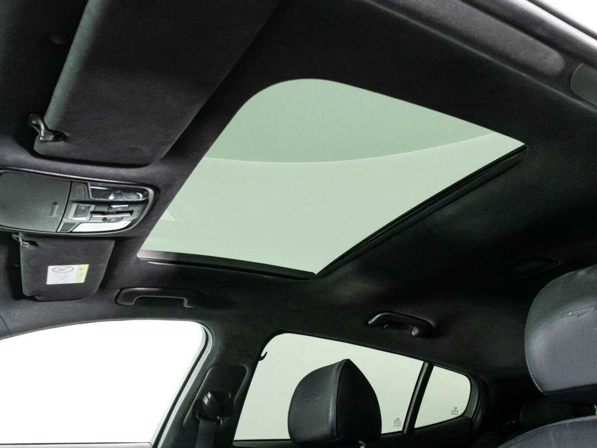 Kia Stinger, 2018 Фото №15