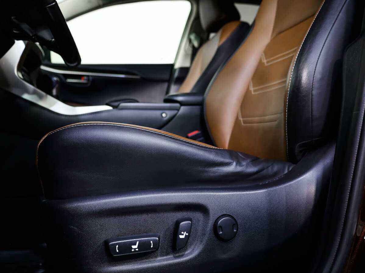 Lexus NX 200t, 2017 Фото №21