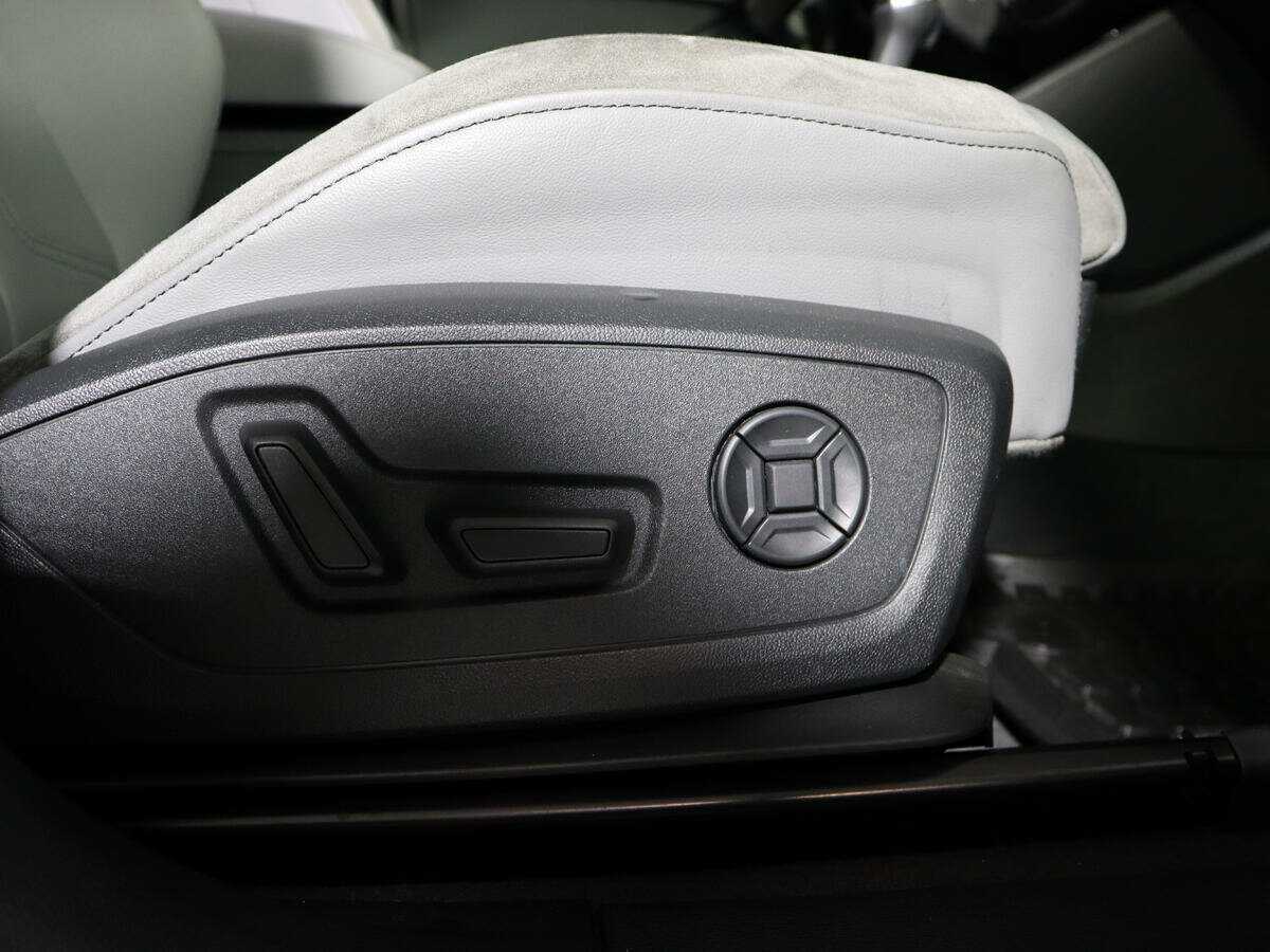 Audi Q3 45 TFSI, 2021 Фото №14