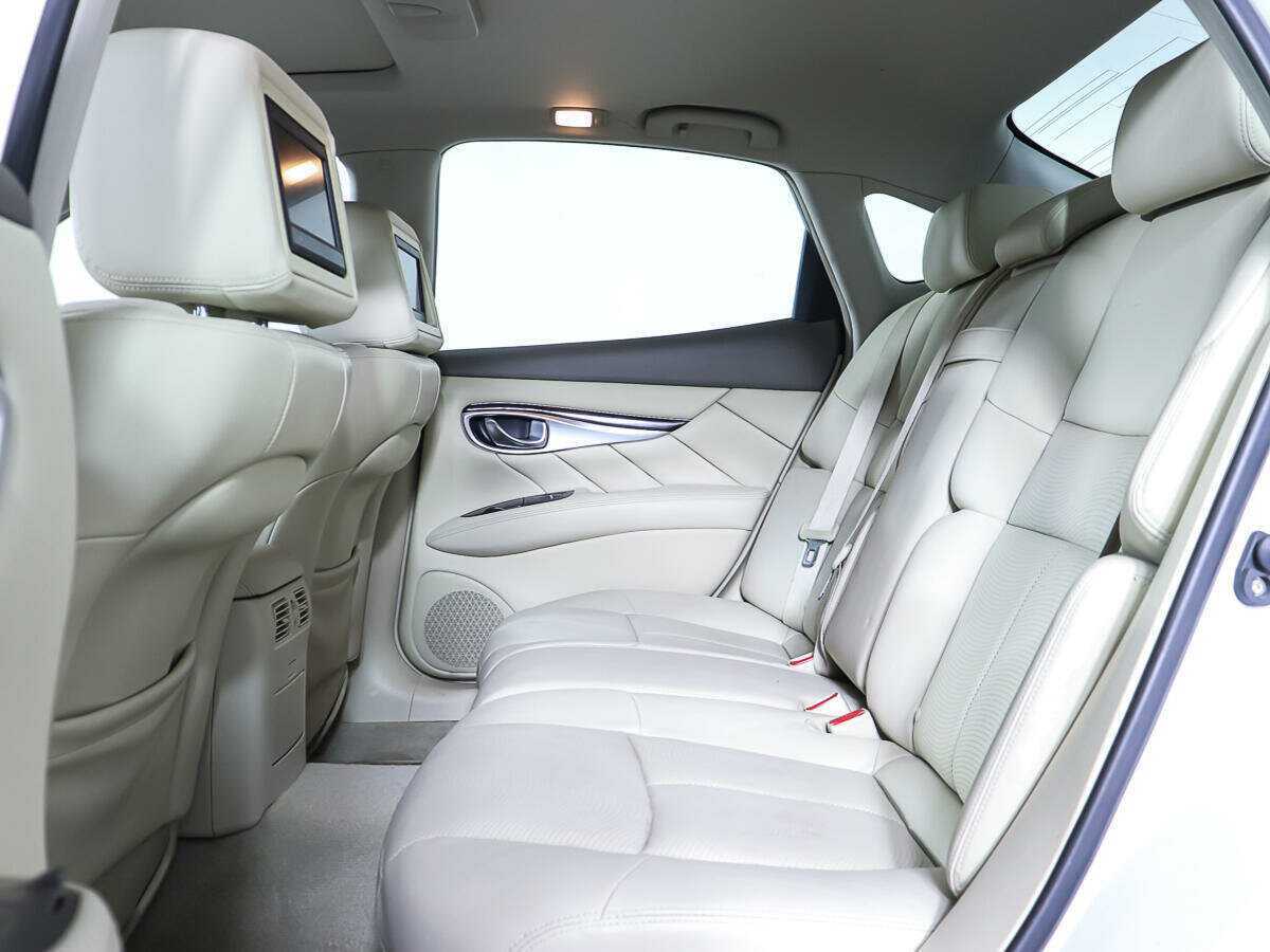 Infiniti M37, 2012 Фото №10