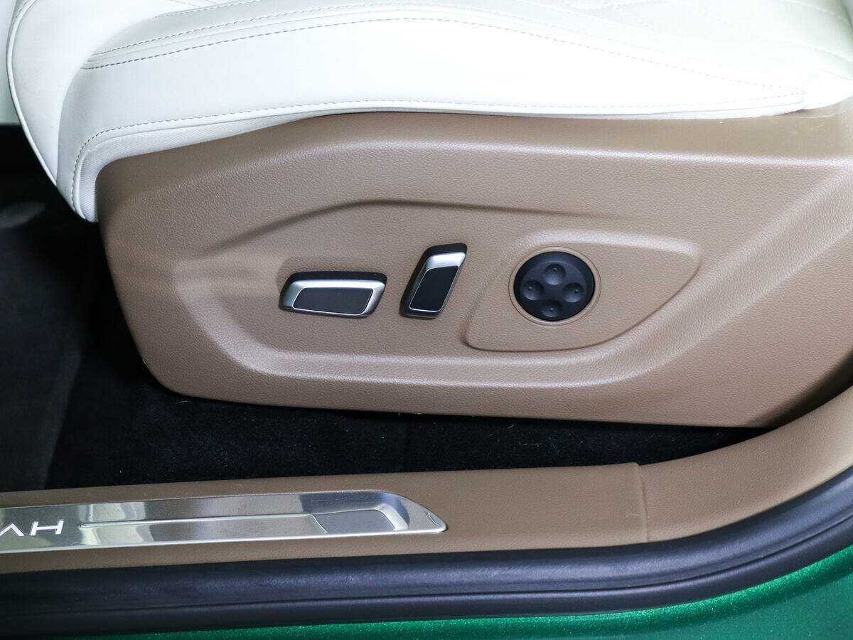 Voyah Free EVR, 2022 Фото №17