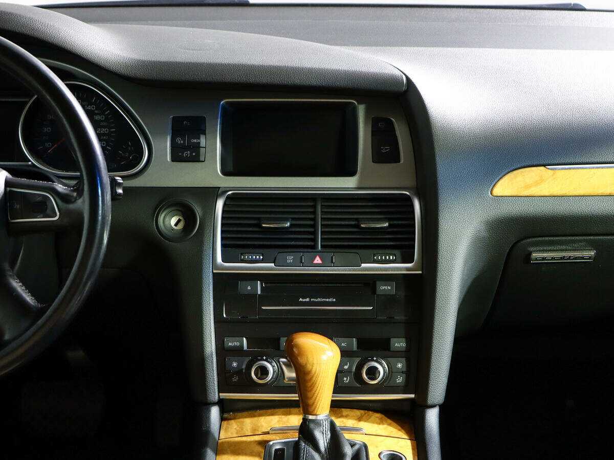 Audi Q7, 2010 Фото №13