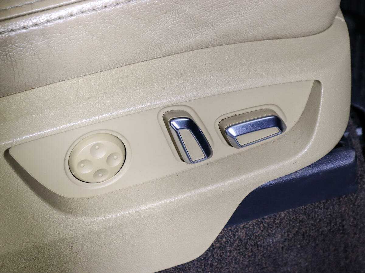 Audi Q7, 2010 Фото №16