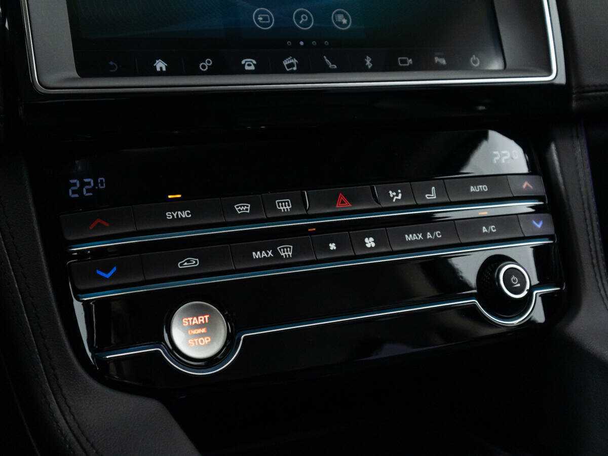 Jaguar F-Pace, 2019 Фото №19