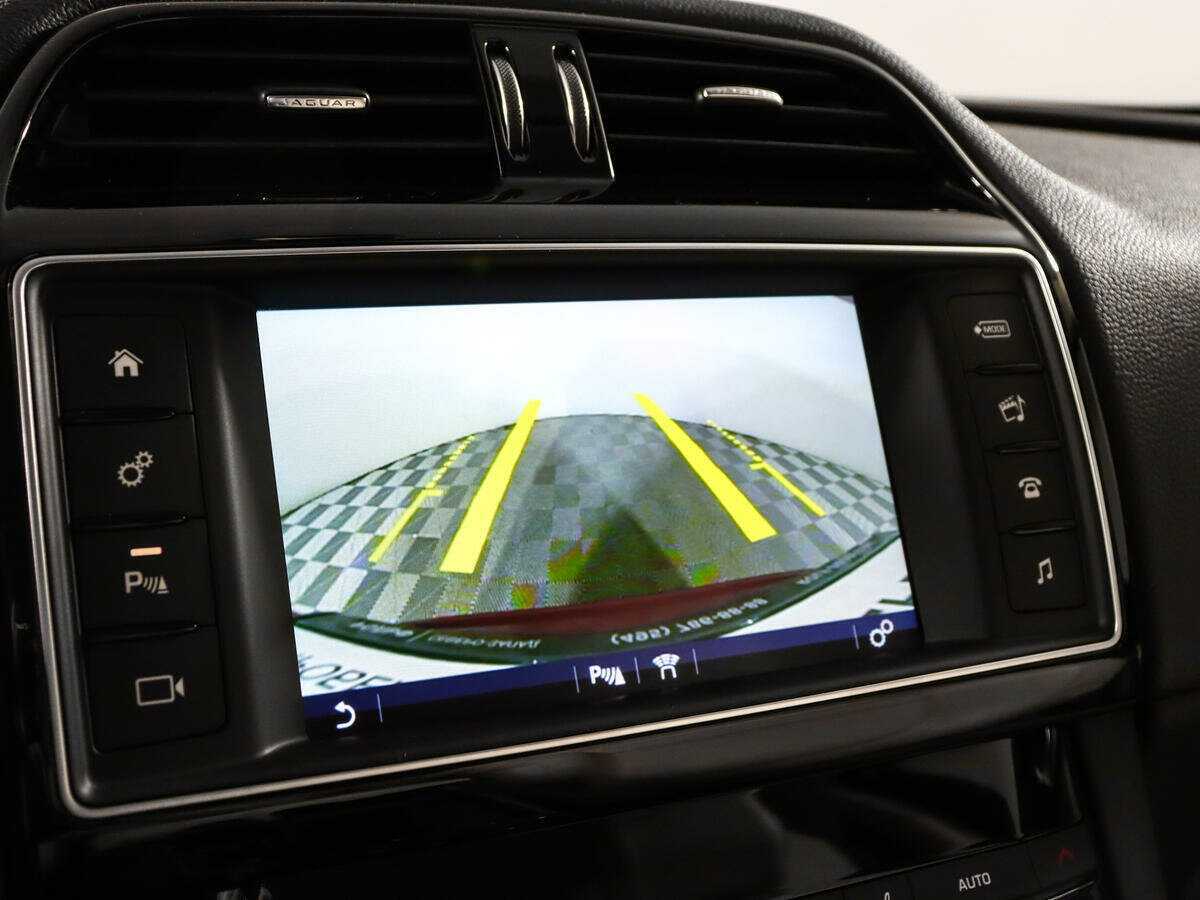 Jaguar F-Pace, 2016 Фото №13