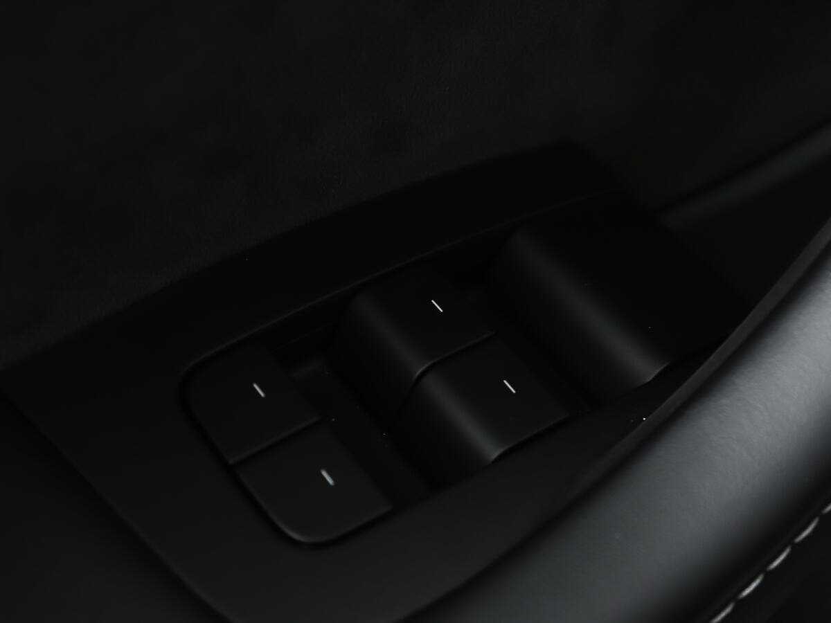 Tesla Model Y Performance, 2021 Фото №19