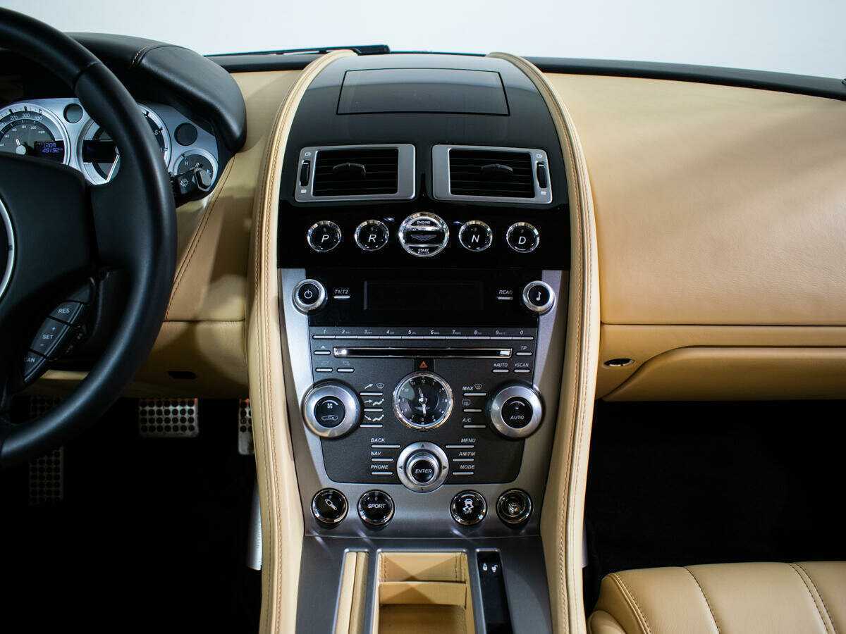Aston Martin DB9, 2013 Фото №11