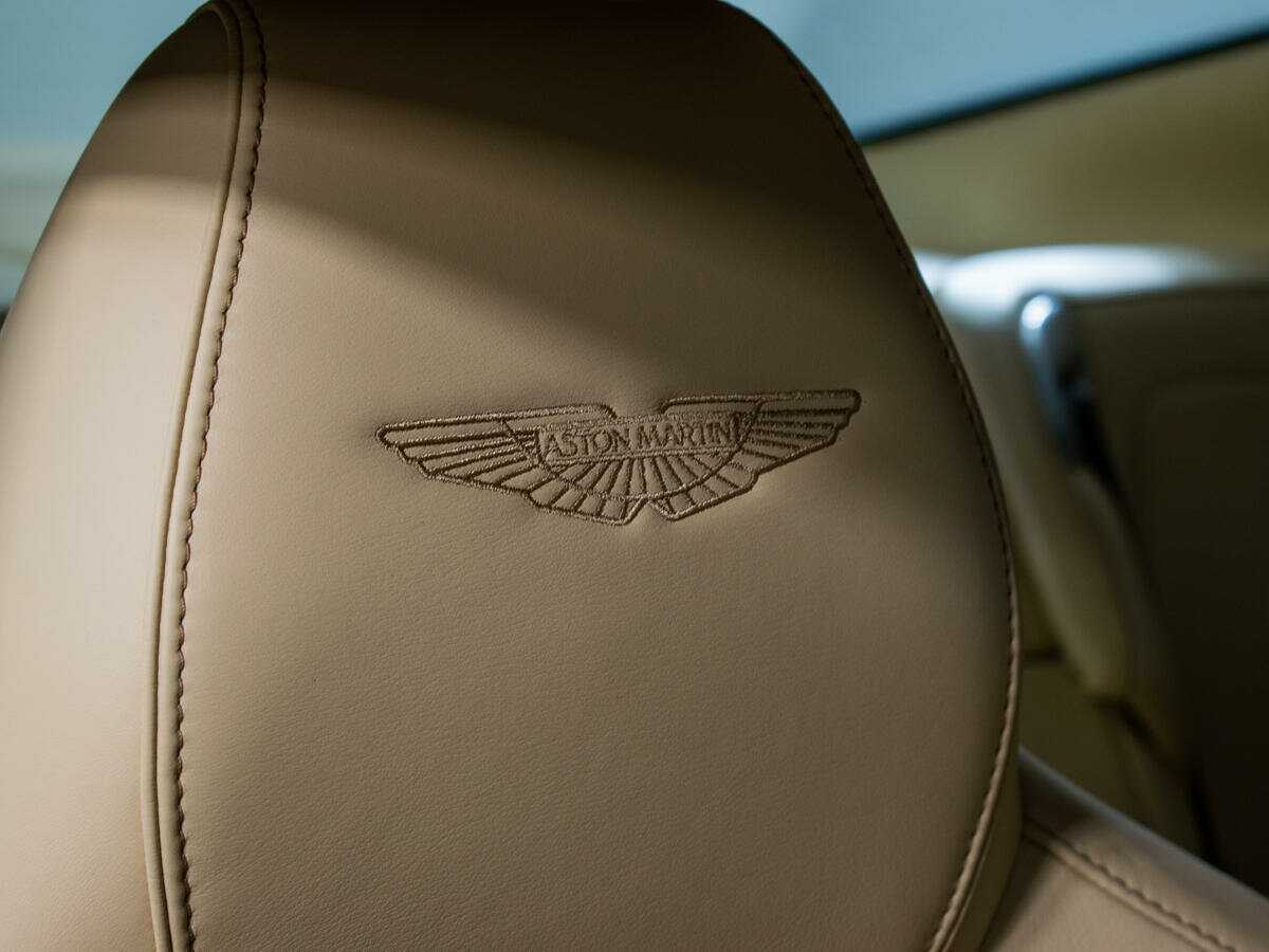 Aston Martin DB9, 2013 Фото №15