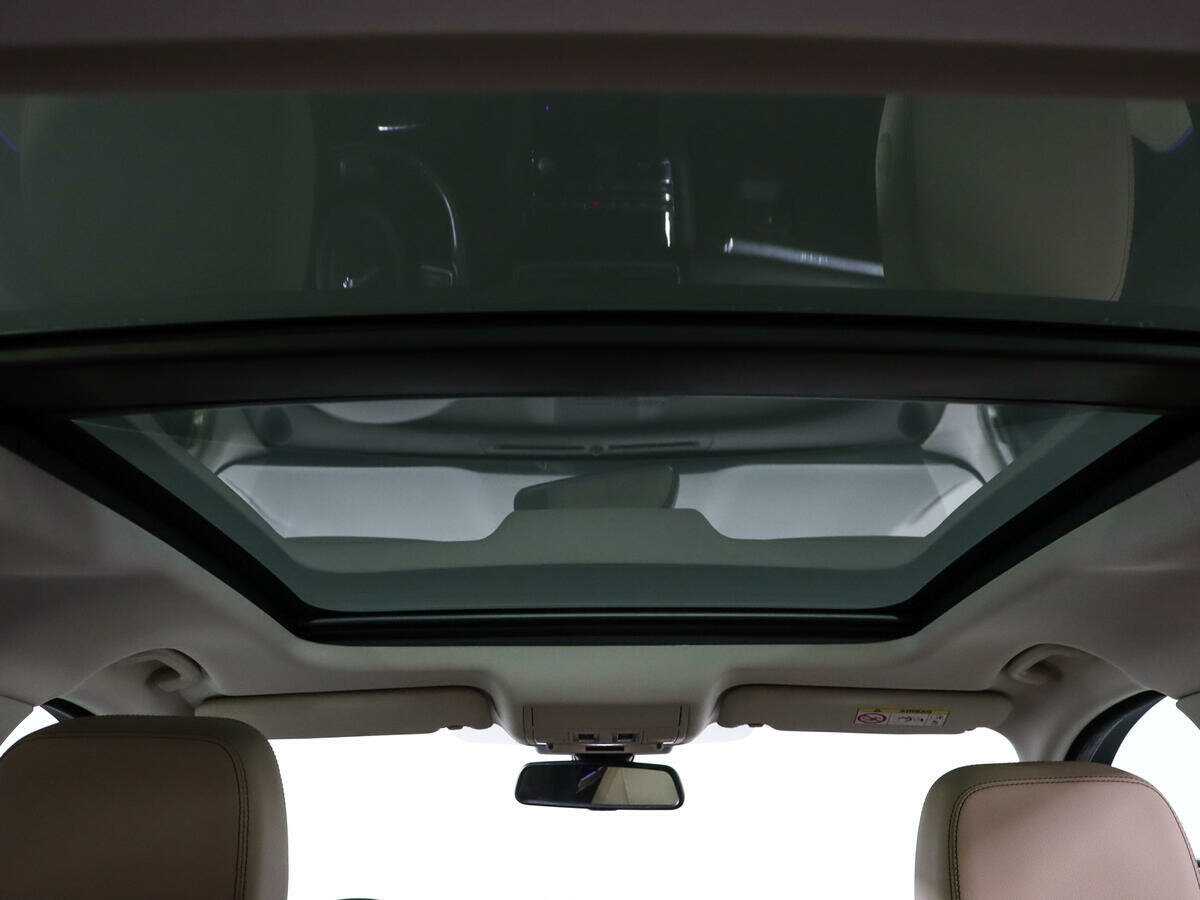 Jaguar F-Pace, 2016 Фото №18