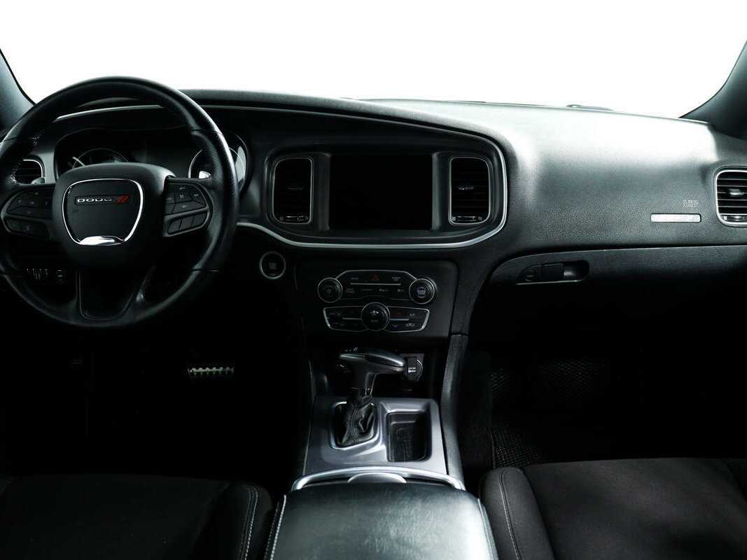 Dodge Charger SRT, 2020 Фото №11
