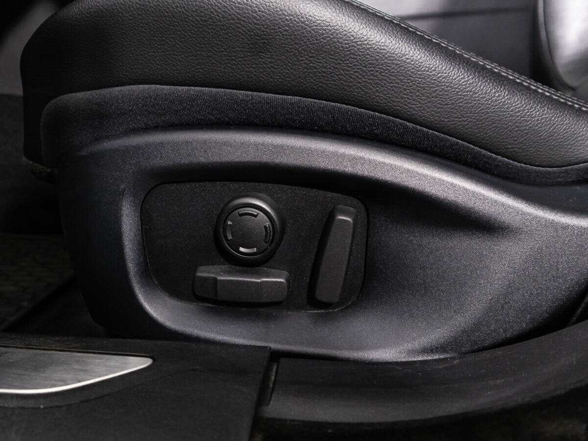 Jaguar XF, 2016 Фото №16