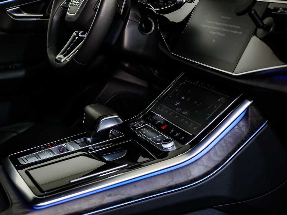 Audi Q8 45 TDI, 2019 Фото №16