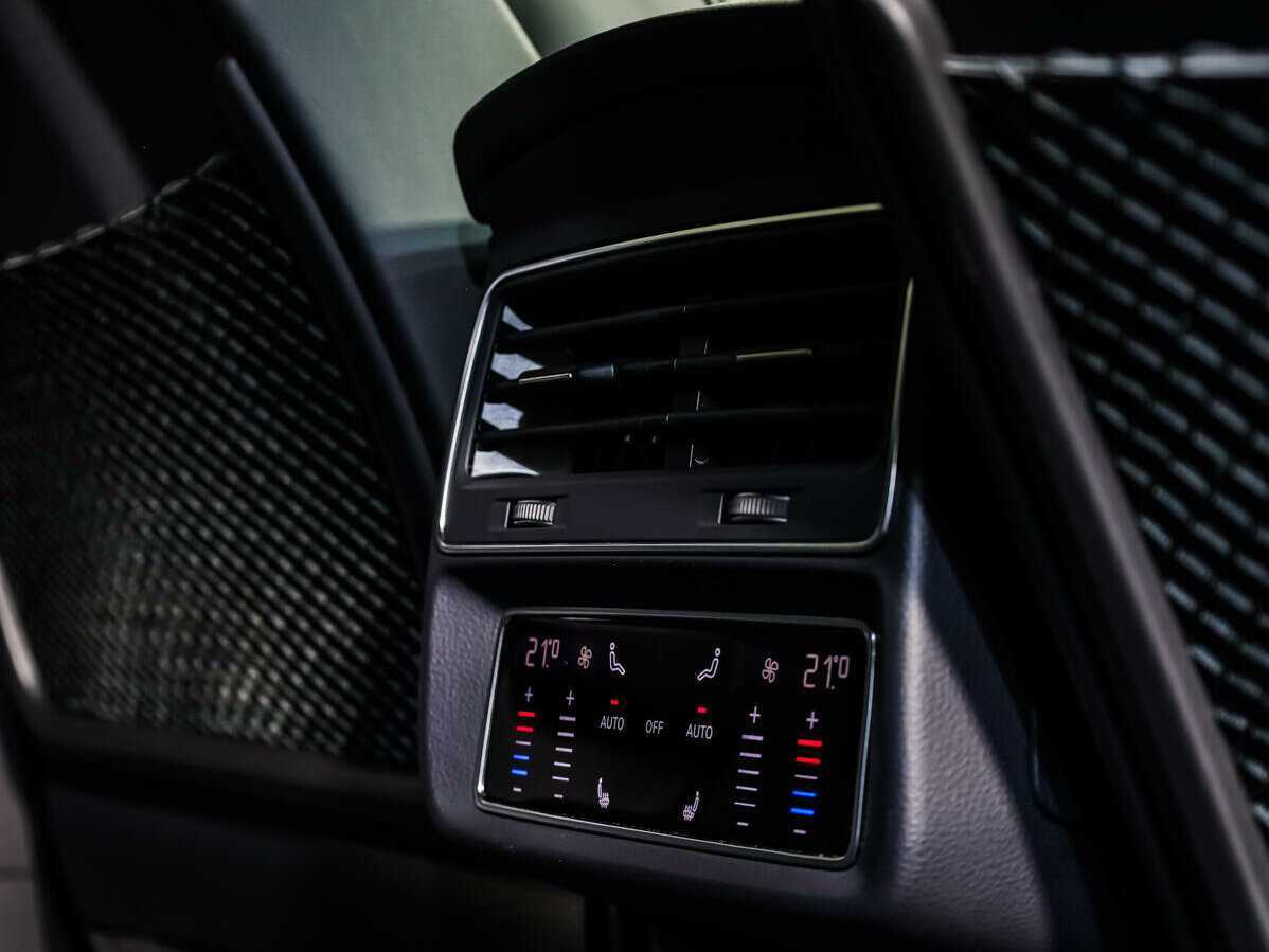 Audi Q8 45 TDI, 2019 Фото №17