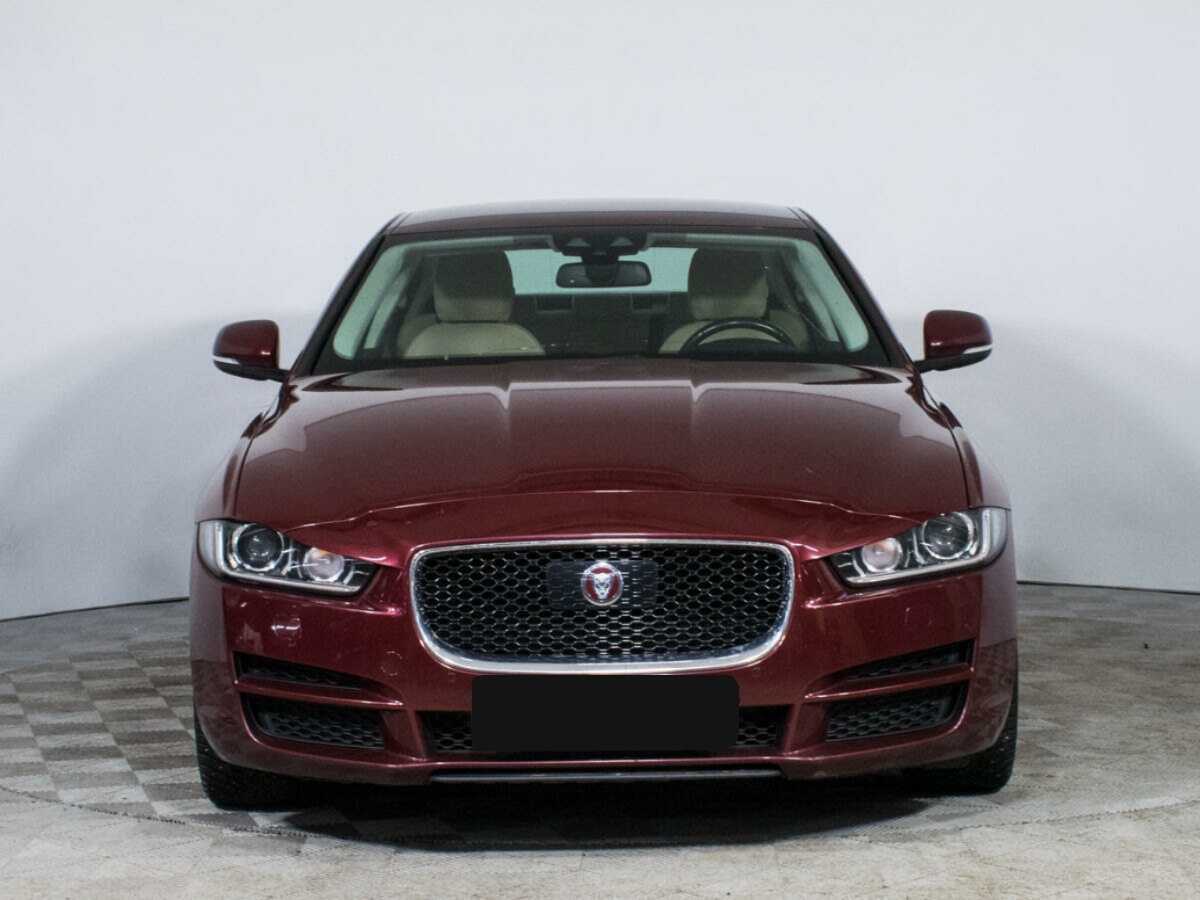 Jaguar XE, 2016 - 88 000 км. | Фото №2