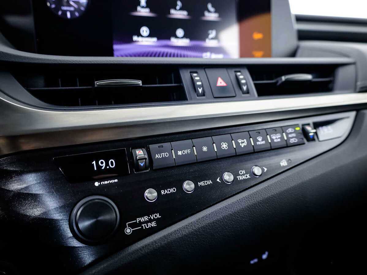 Lexus ES 250, 2018 Фото №17