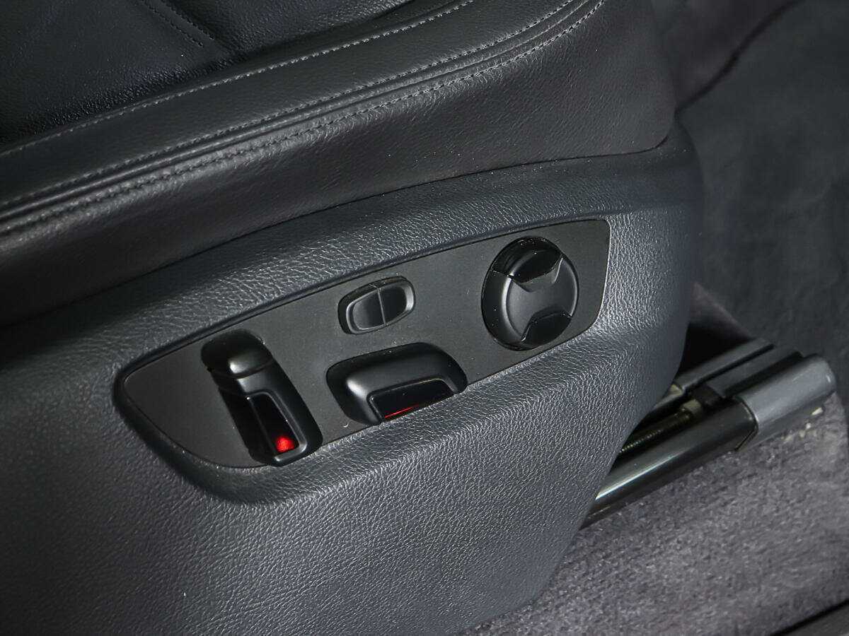 Volkswagen Touareg, 2015 Фото №16