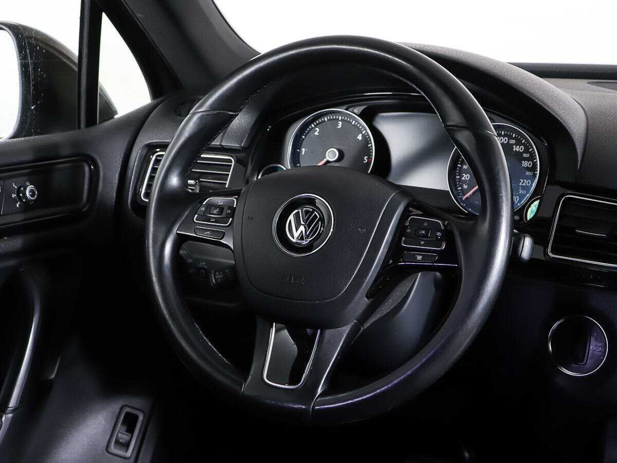 Volkswagen Touareg, 2011 Фото №17