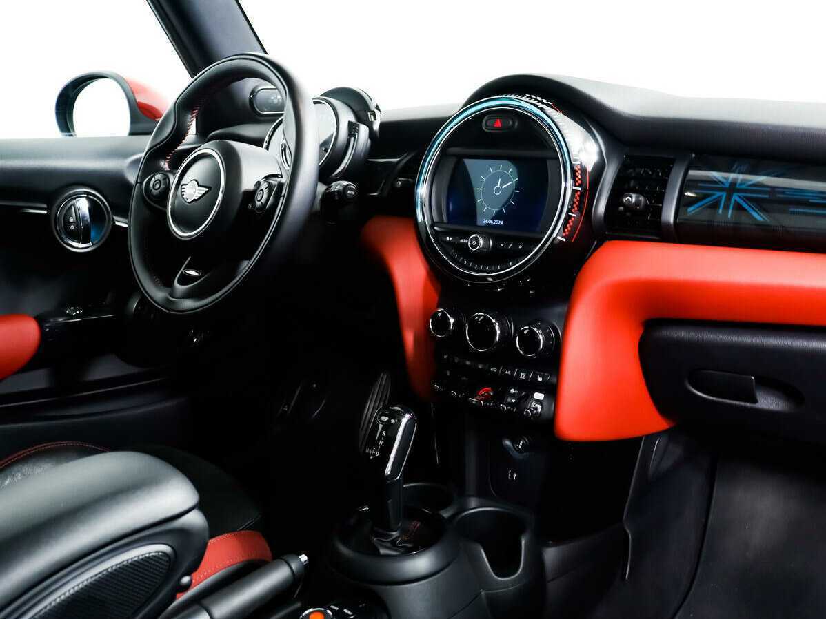 Mini Hatch JCW John Cooper Works, 2018 Фото №9