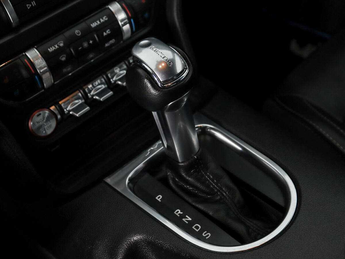 Ford Mustang, 2020 Фото №15