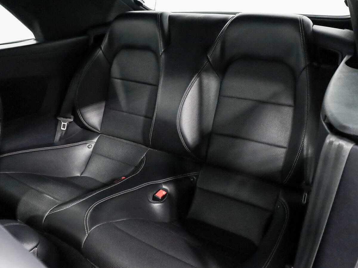 Ford Mustang, 2020 Фото №16