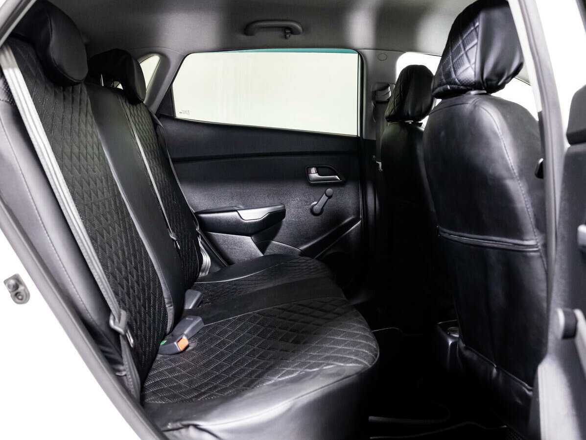 Kia Rio, 2017 Фото №14