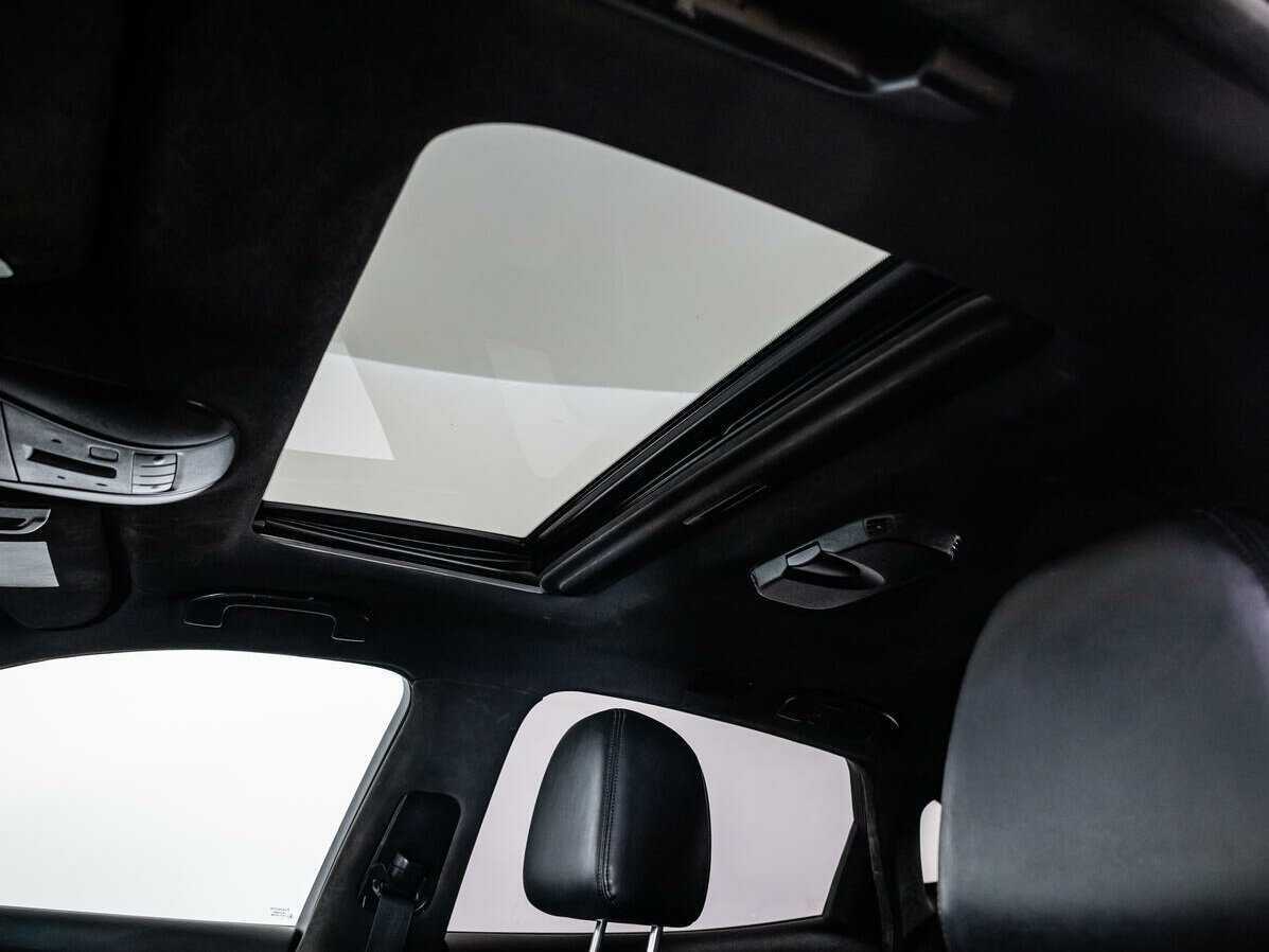 Infiniti M25, 2010 Фото №23