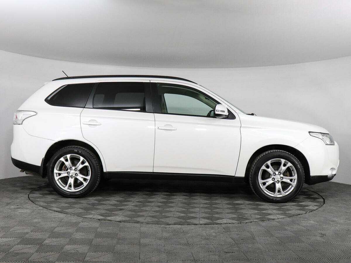 Mitsubishi Outlander, 2013 - 121 659 км. | Фото №4