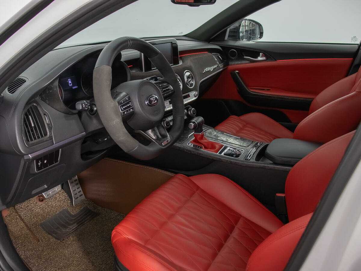 Kia Stinger, 2018 Фото №10