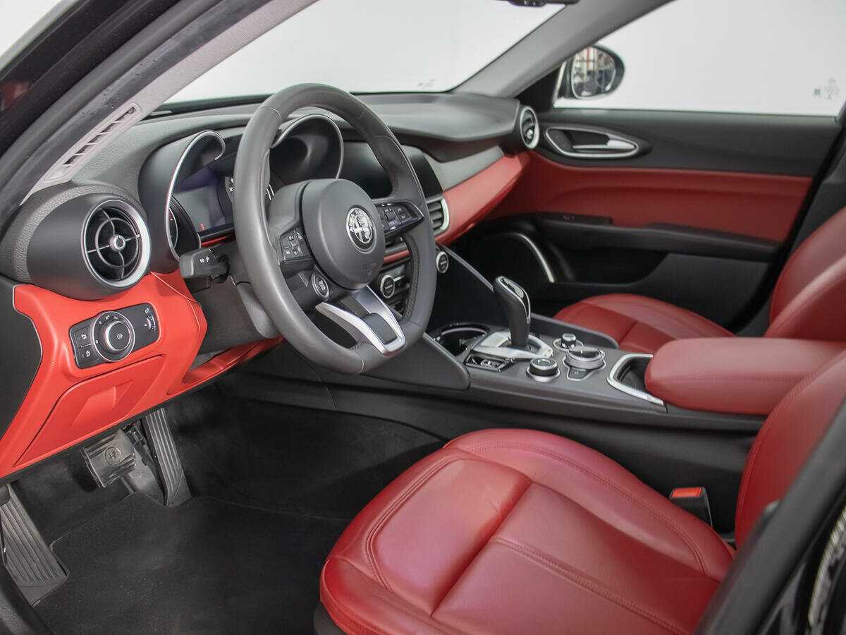 Alfa Romeo Giulia, 2021 Фото №10