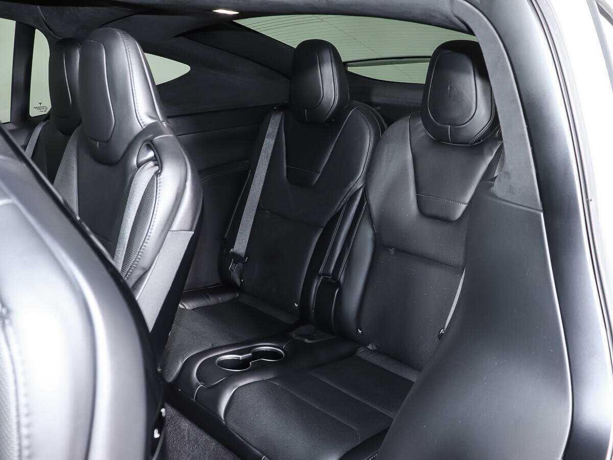 Tesla Model X P90D, 2016 Фото №10