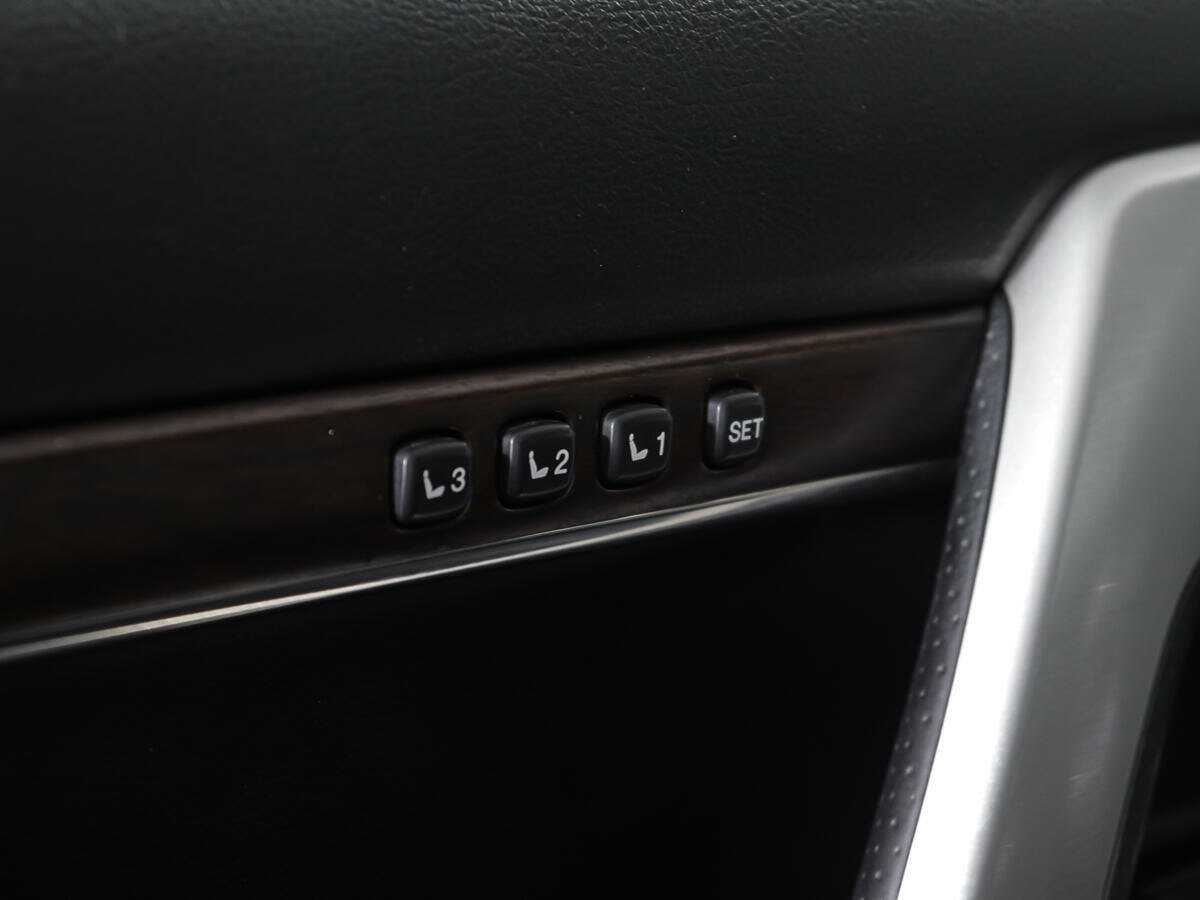 Toyota Land Cruiser, 2021 Фото №18