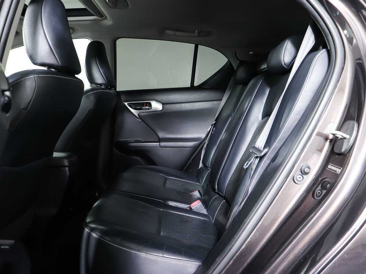 Lexus CT 200h, 2011 Фото №9