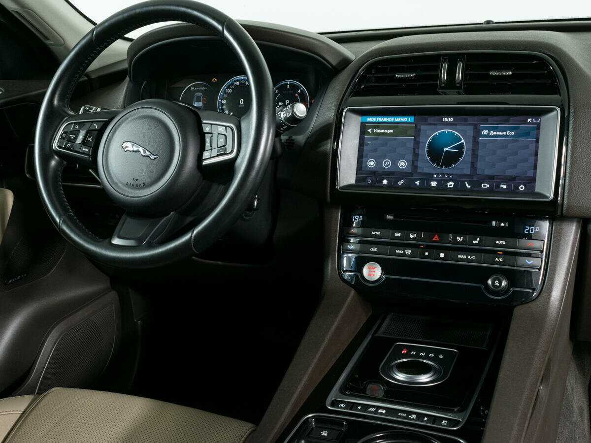 Jaguar F-Pace, 2016 Фото №11