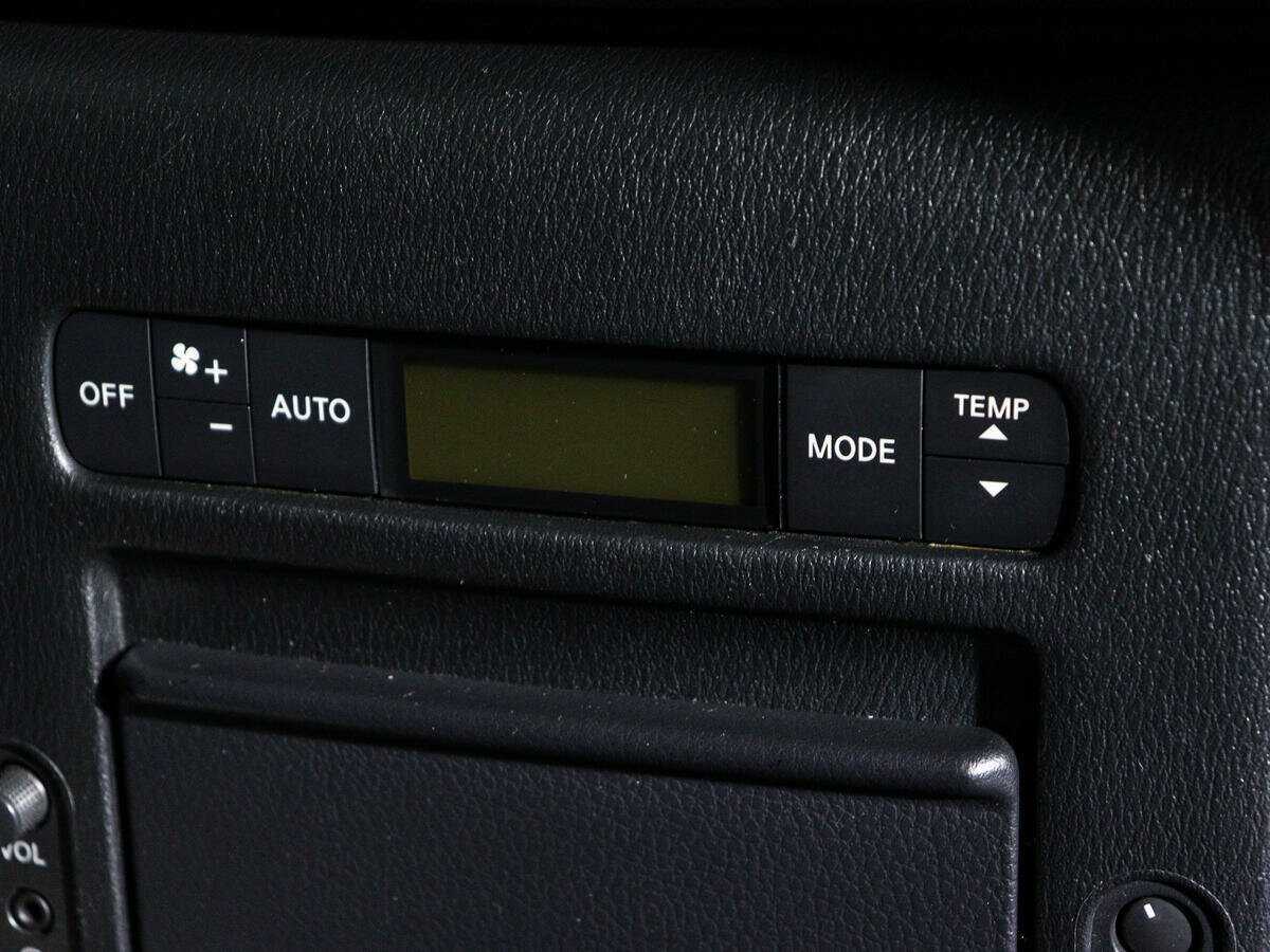 Infiniti QX80, 2018 Фото №17