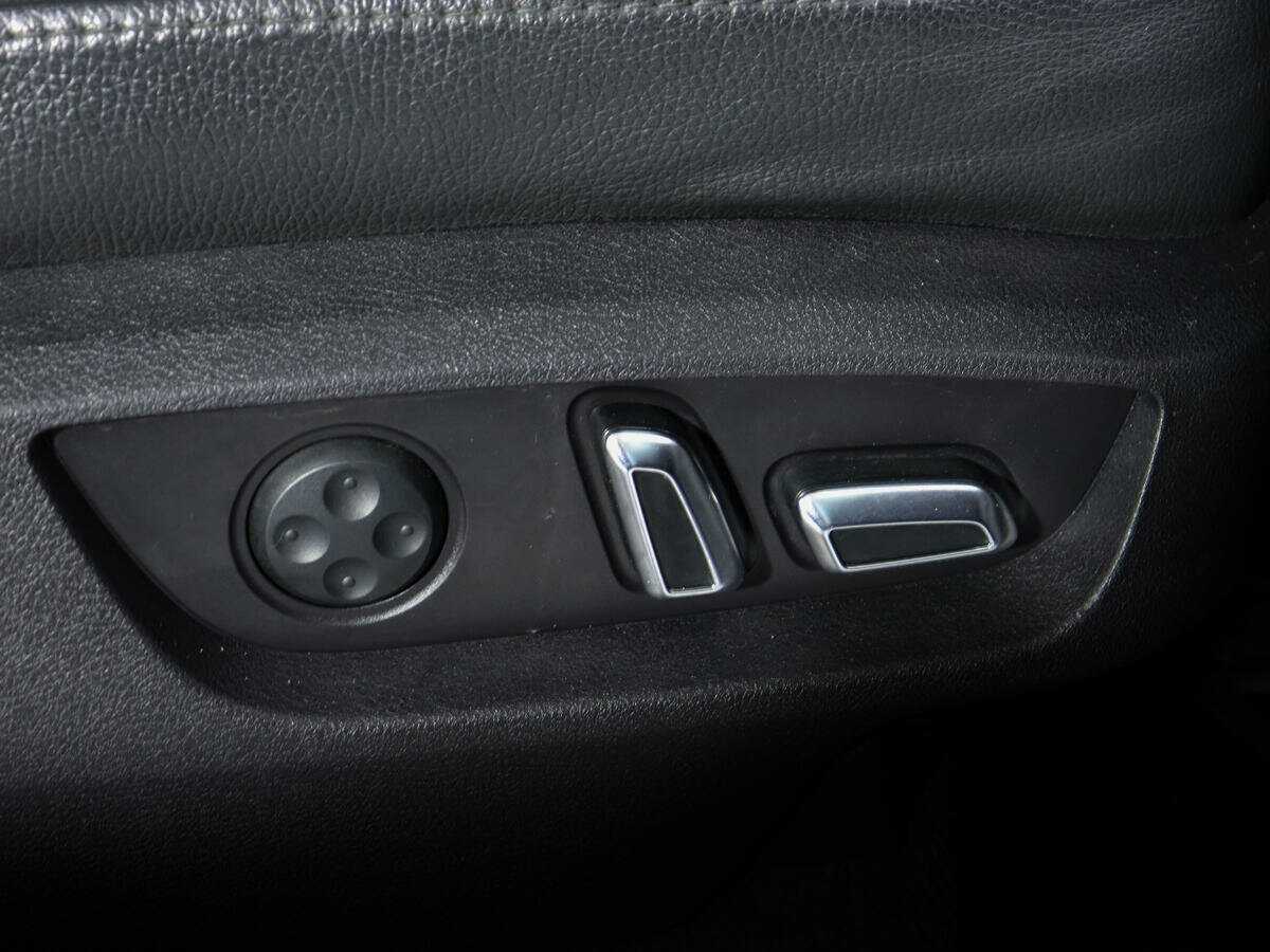 Audi Q7, 2010 Фото №16