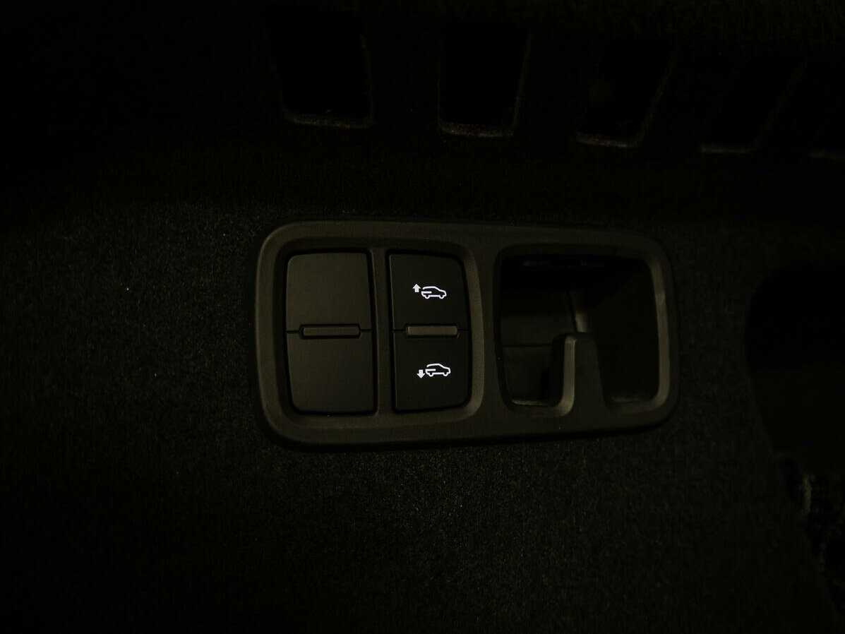 Audi Q8 55 TFSI, 2019 Фото №16