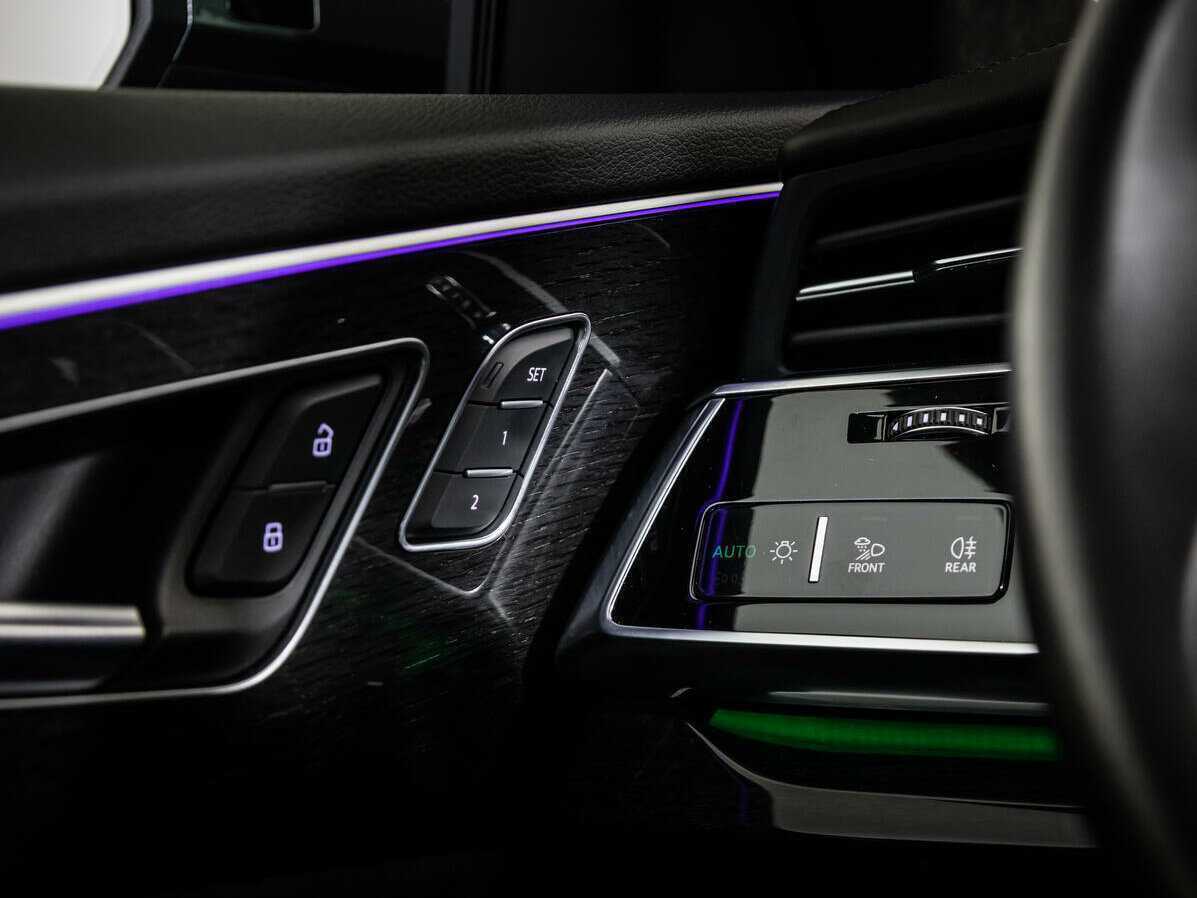 Audi Q8 55 TFSI, 2019 Фото №19