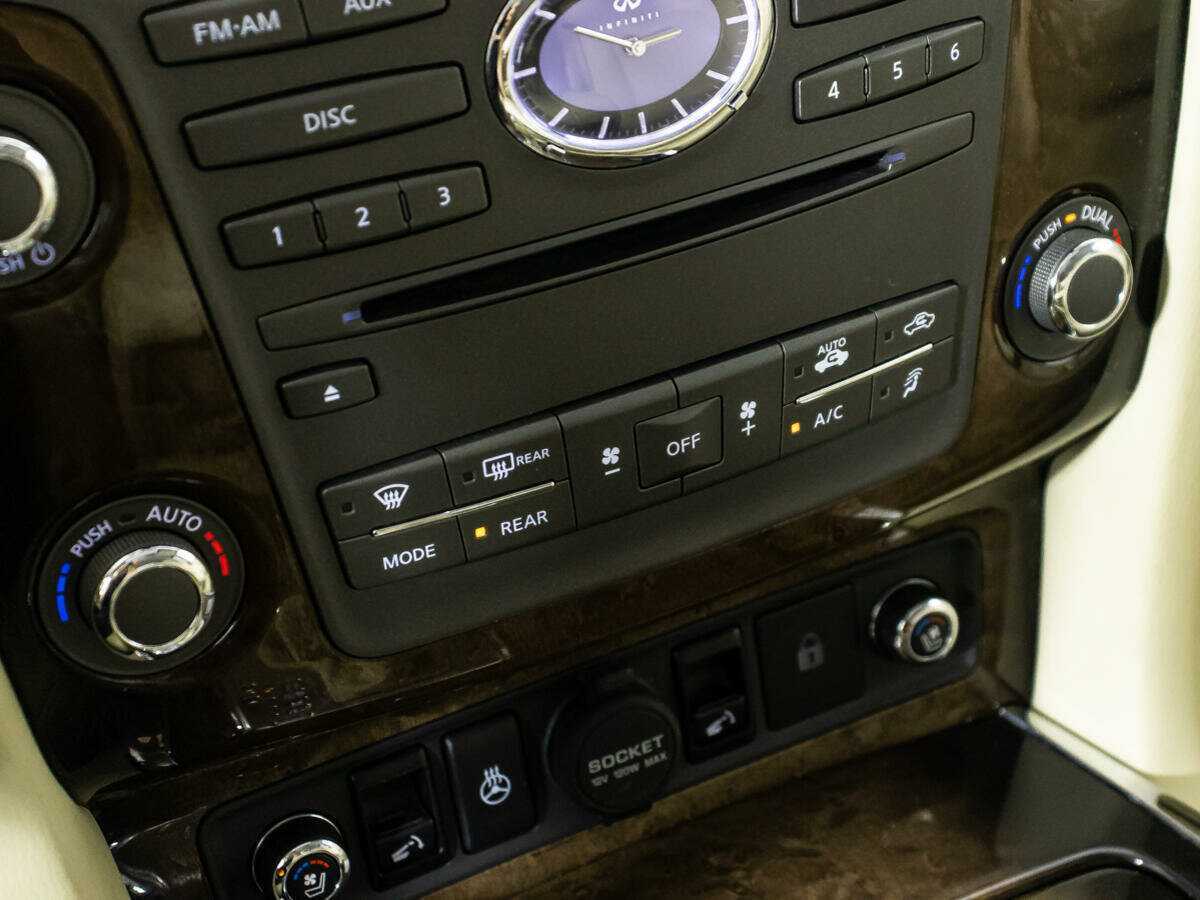 Infiniti QX80, 2014 Фото №15