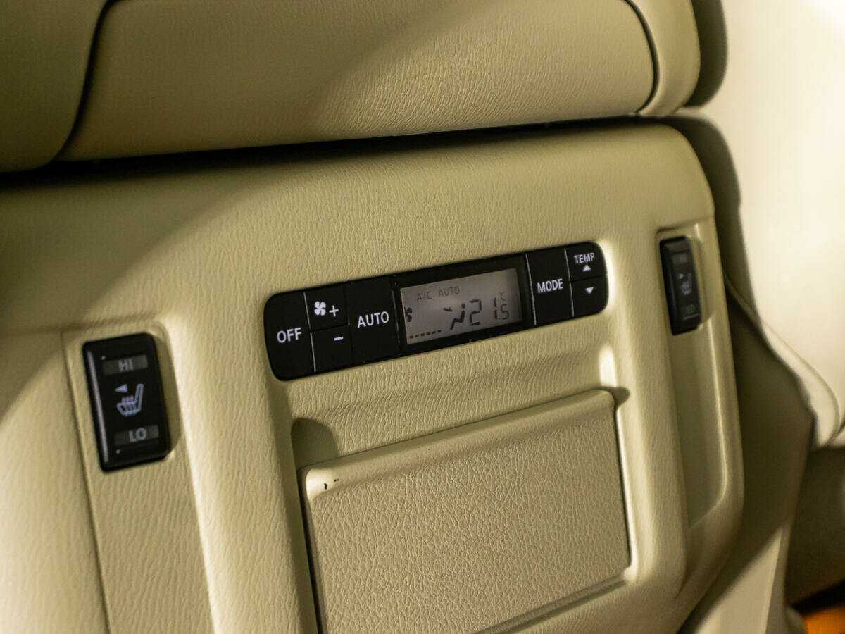 Infiniti QX80, 2014 Фото №18