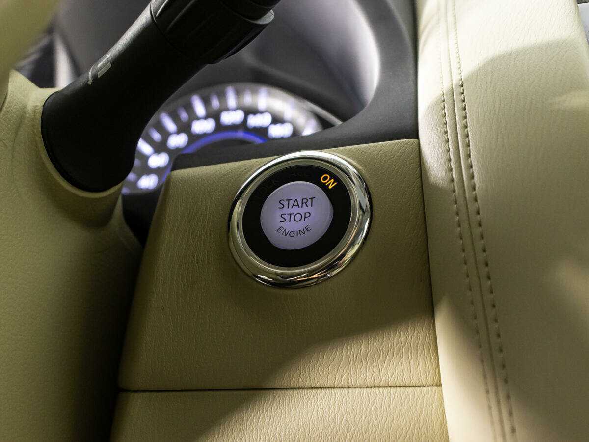 Infiniti QX80, 2014 Фото №19