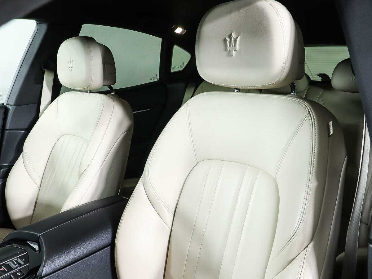 Maserati Levante, 2018 Фото №18