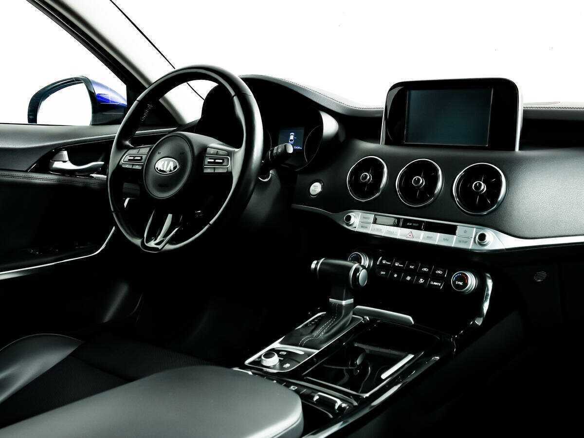 Kia Stinger, 2018 Фото №9